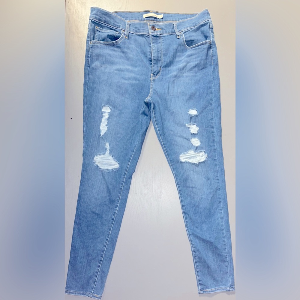 Levis 720 High Rise Super Skinny Jeans size 32W